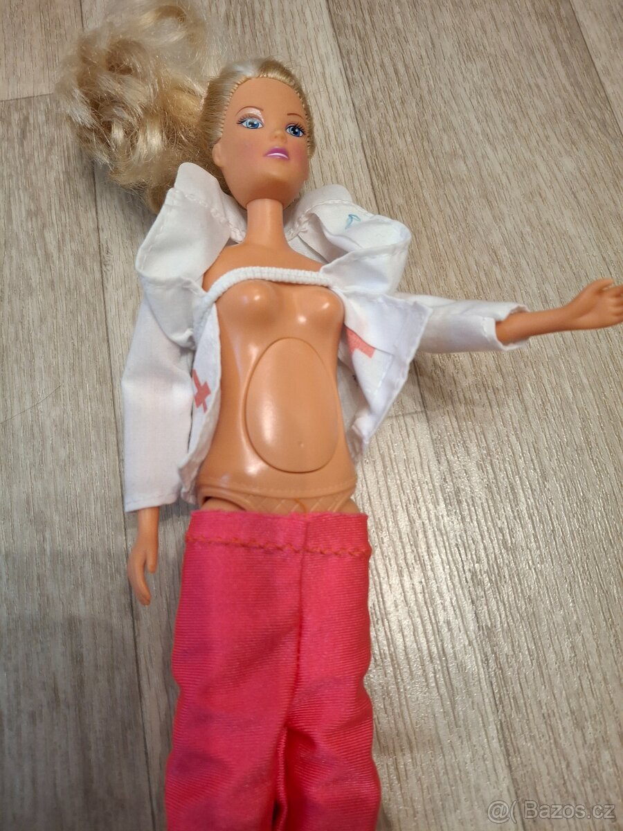 Barbie sanitka, auto, 2 x panenka, Pošta 50 Kč - 2