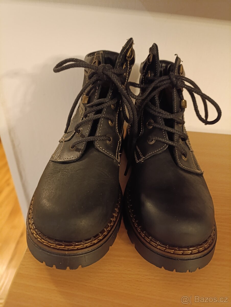Zimní kotníkové boty vel. 39/40 - 2