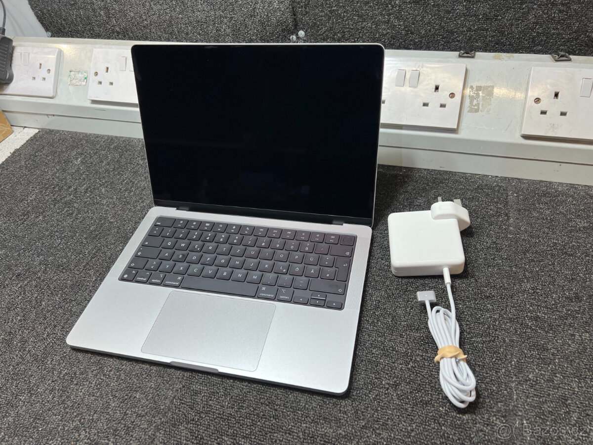 Apple MacBook Pro M3 Max 14" 36GB RAM 1TB SSD 100% baterie - 2