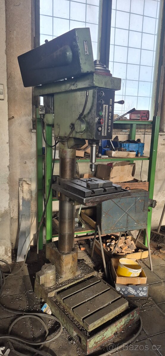 Soustruh, vrtačka vr4 - 2