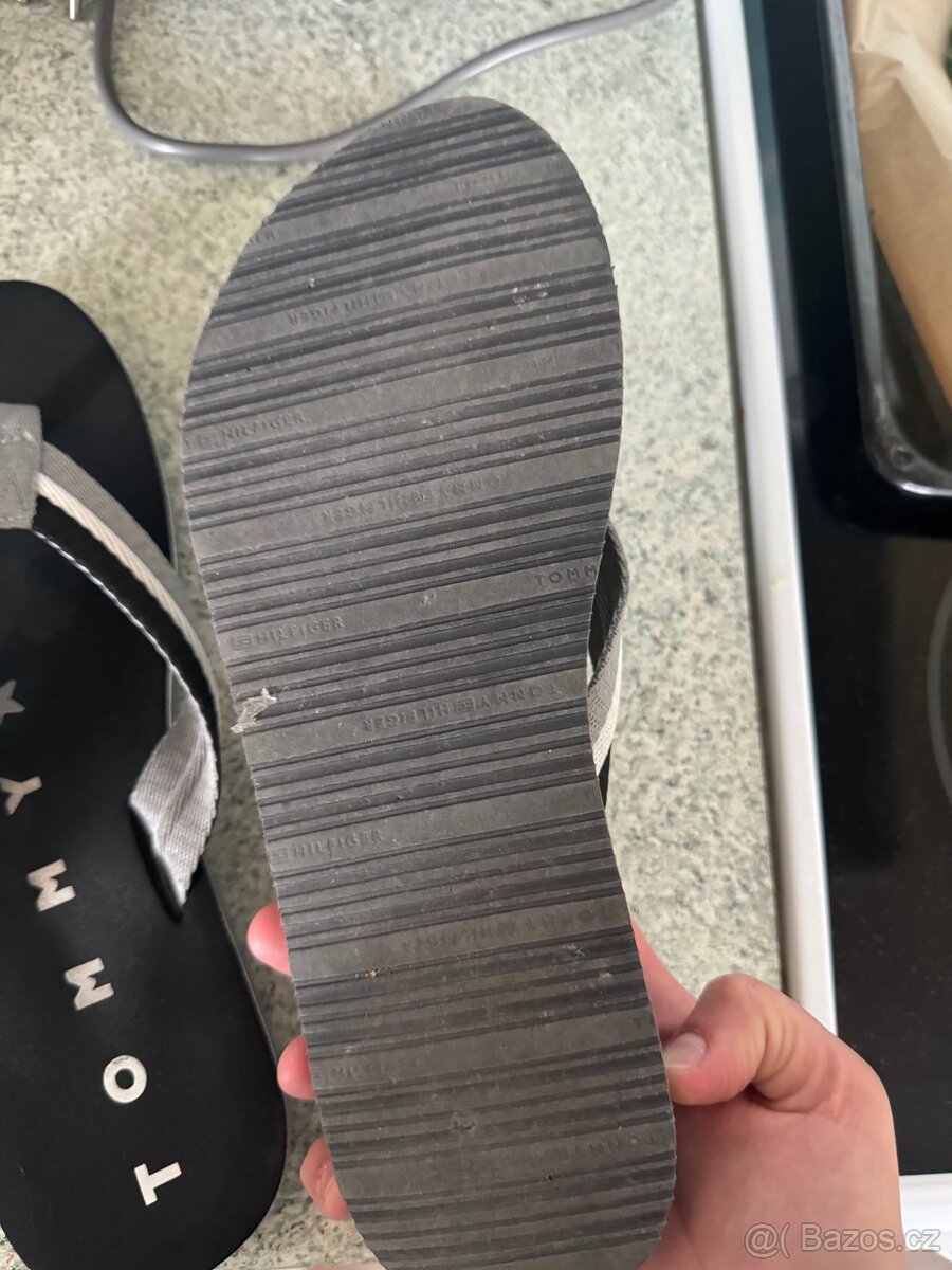 Tommy Hilfiger žabky - 2