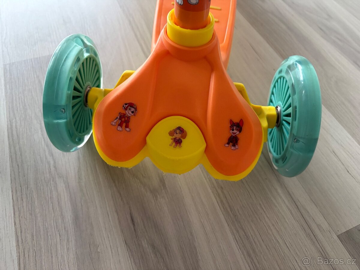 Koloběžka Tlapková patrola - 2