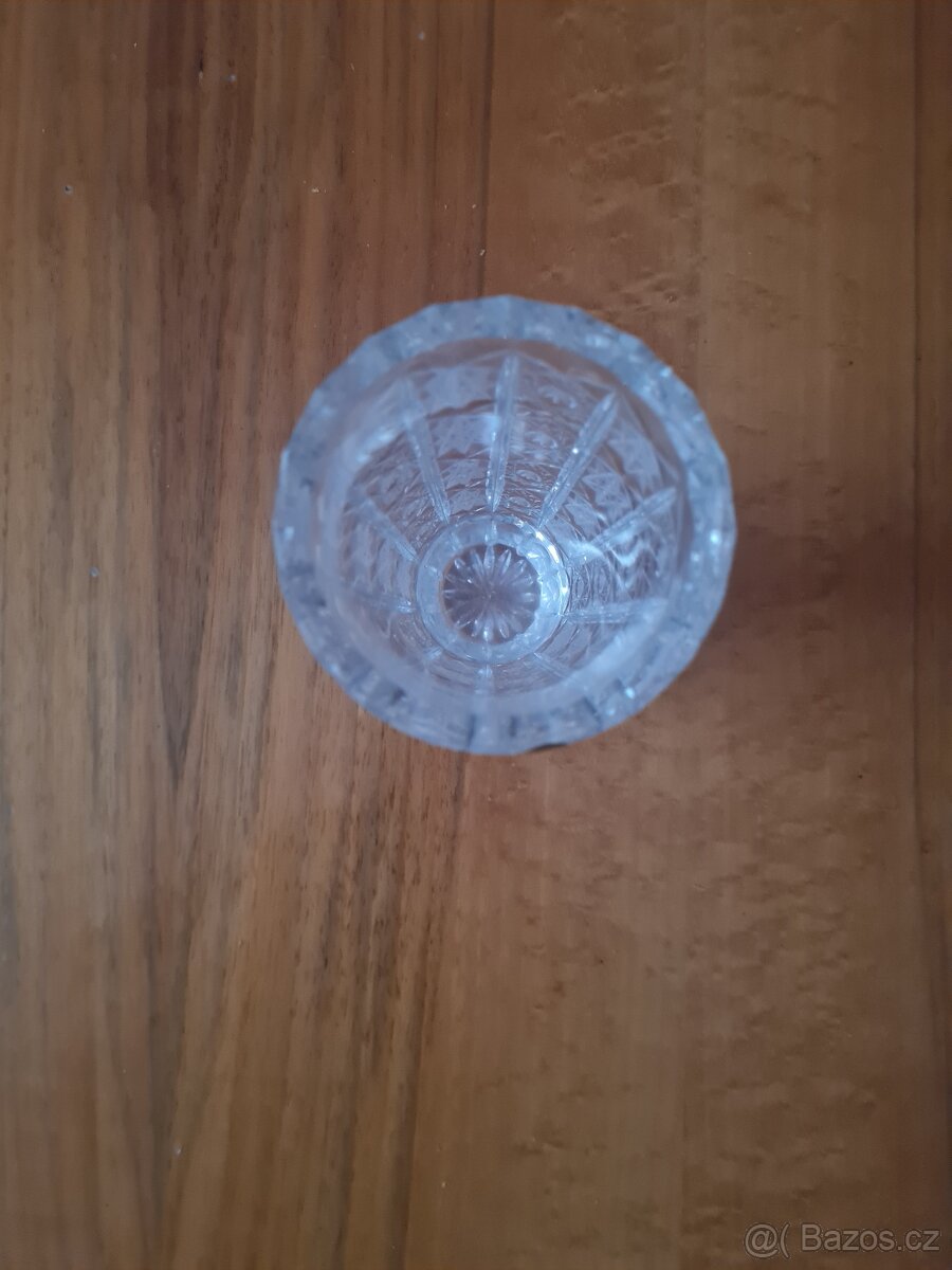 Váza broušená - 2