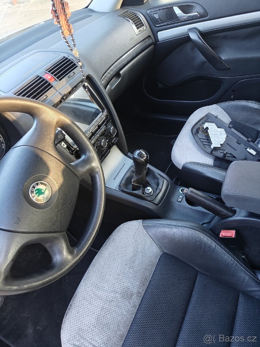 Škoda Octavia 2 1.6 mpi - Díly - 2