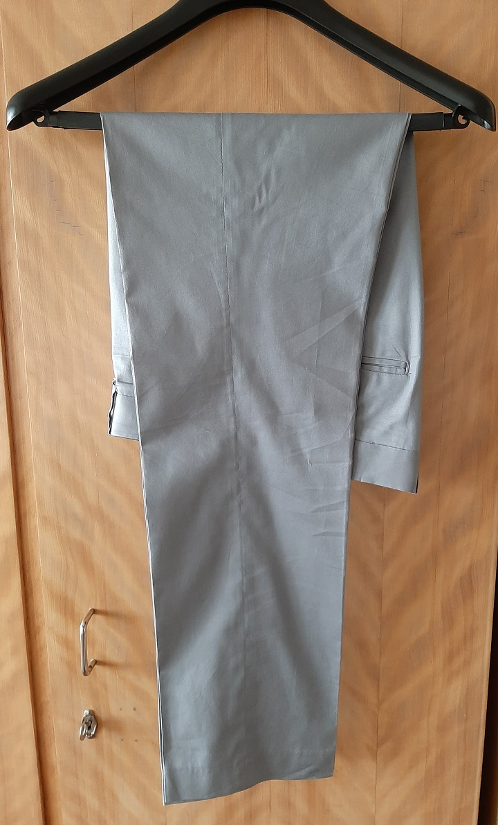 Světle šedý pánský oblek H&M vel. 48 - 2