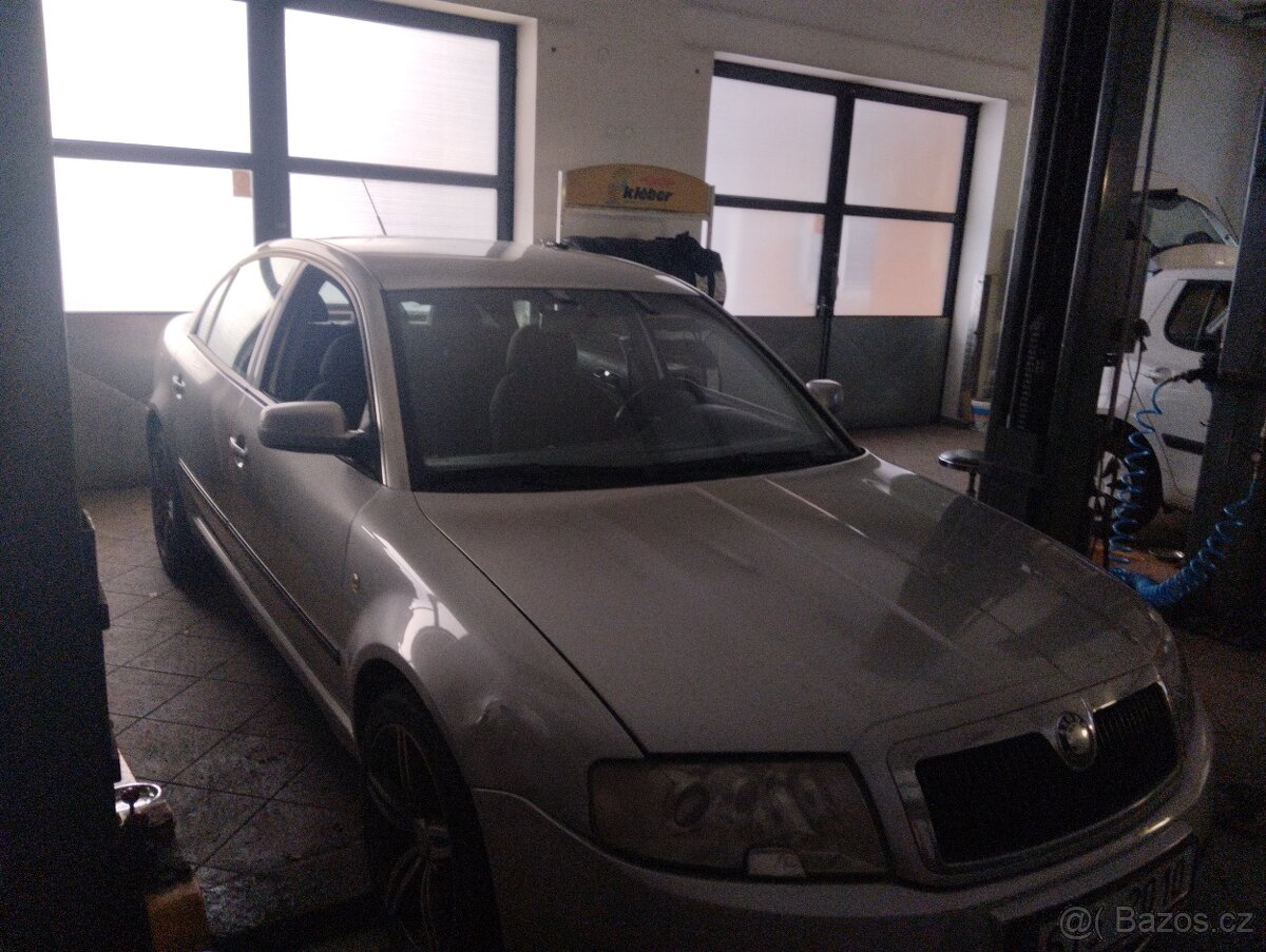 Superb 1.9tdi 96kw automat - 2