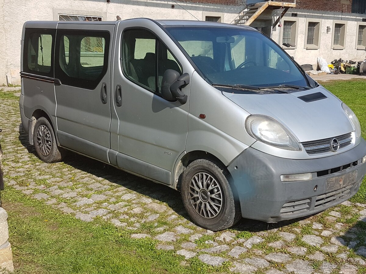 Opel Vivaro 1.9DTi 74kw - 2