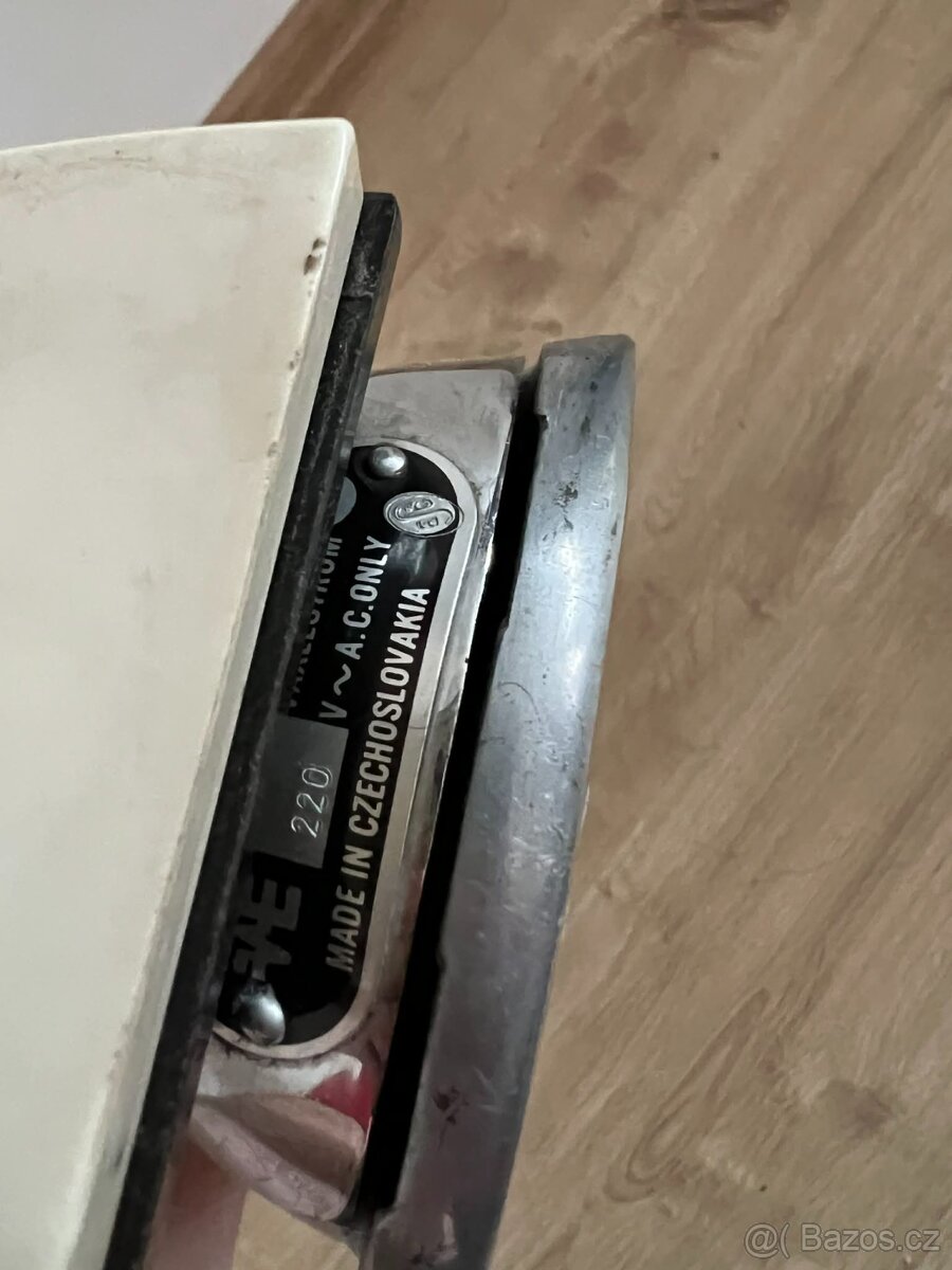 Stará žehlička - 2