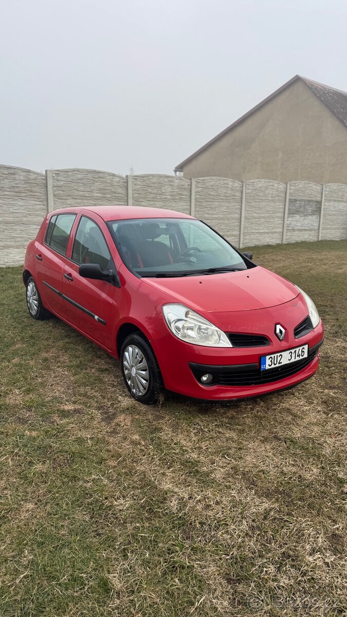 Renault Clio III 1.2 44 kW - 2