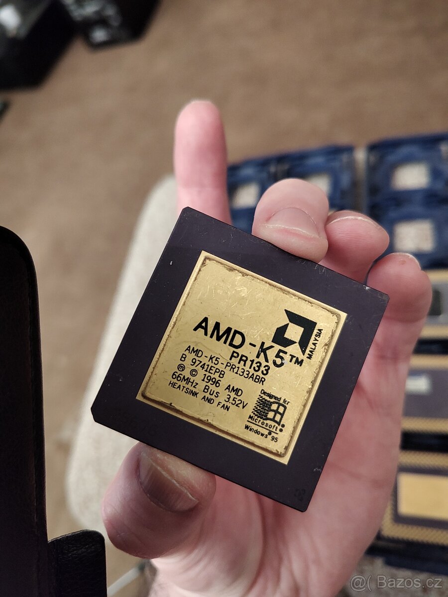 Sbírka starých procesoru 386,486 Pentia atd - 2