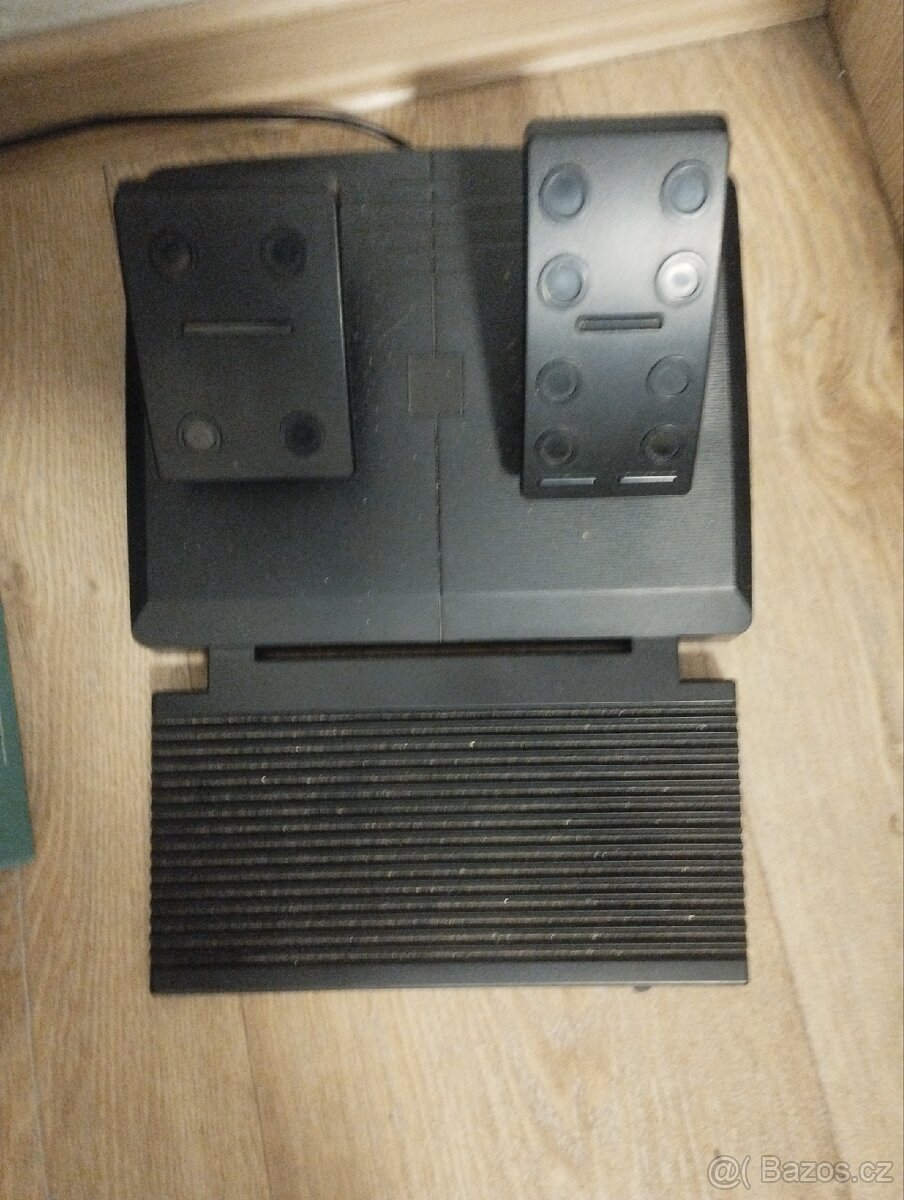 herní volant Logitech Driving Force GT - 2