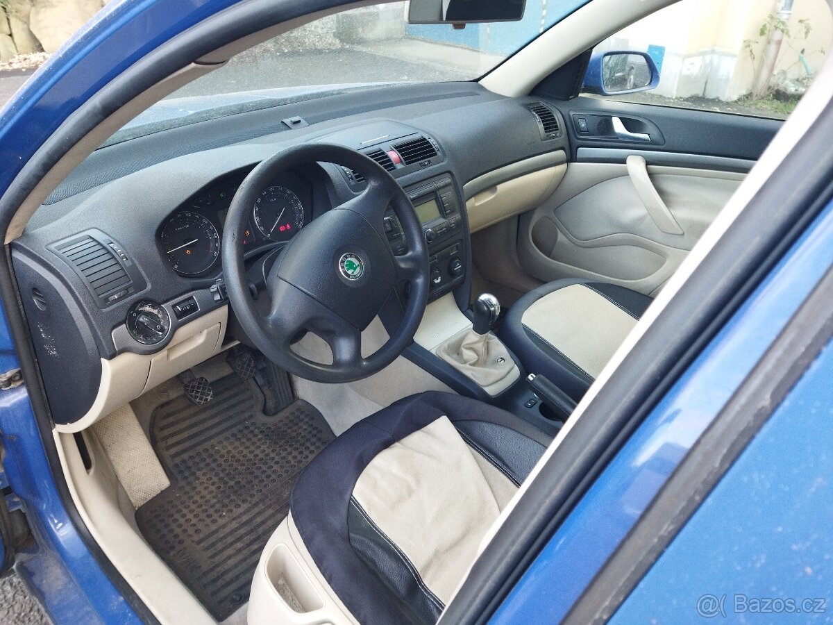 Škoda Octavia 2 - 2