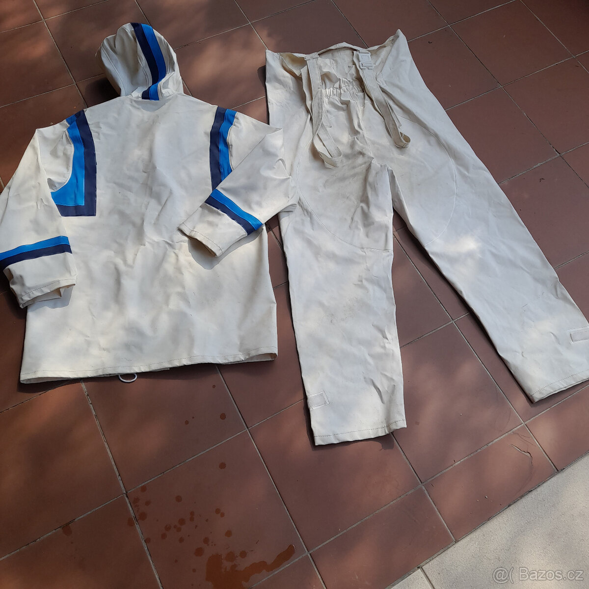 Nepromokavý oblek - 2