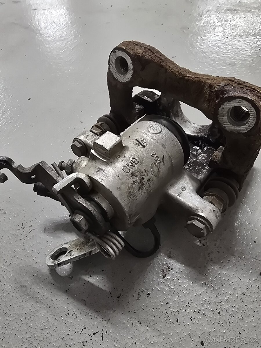 Zadní Brzdový Třmen passat b5 - 2