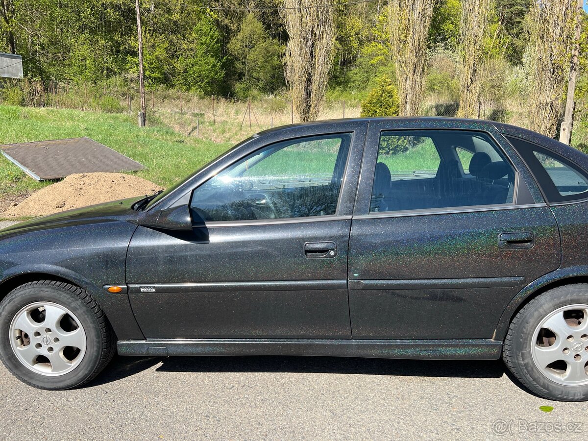 Opel Vectra B - 2