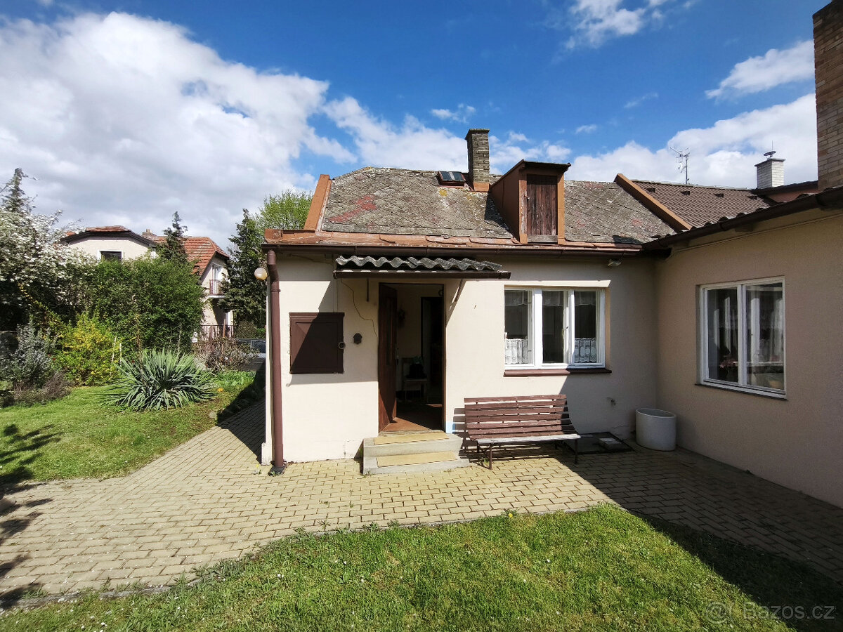Prodej rodinného domu v klidné lokalitě – Praha Šeberov - 2