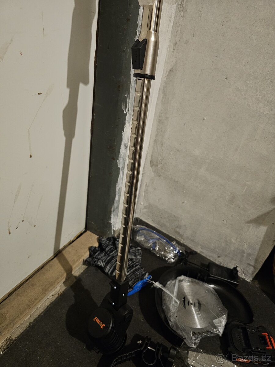 Akumulátorový křovinořez/sekačka/nůžky - 2