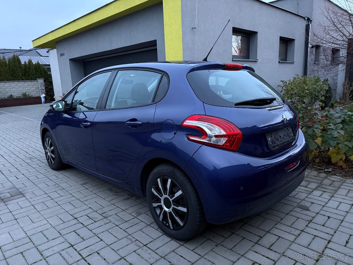 Peugeot 208 1.2VTi 60Kw 1. majitel - 2