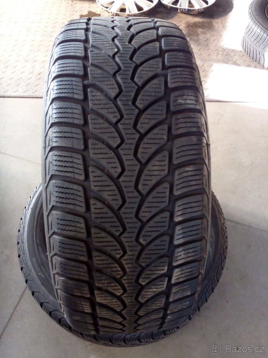 2ks zimní pneu zn. Bridgestone 225/55 R 16 - 2