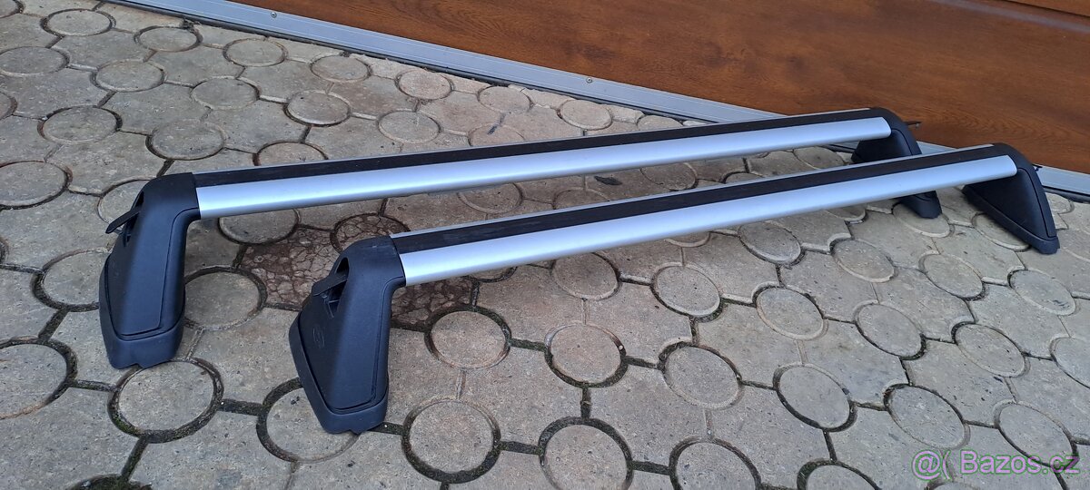 Příčné nosiče Legacy BR sedan - 2