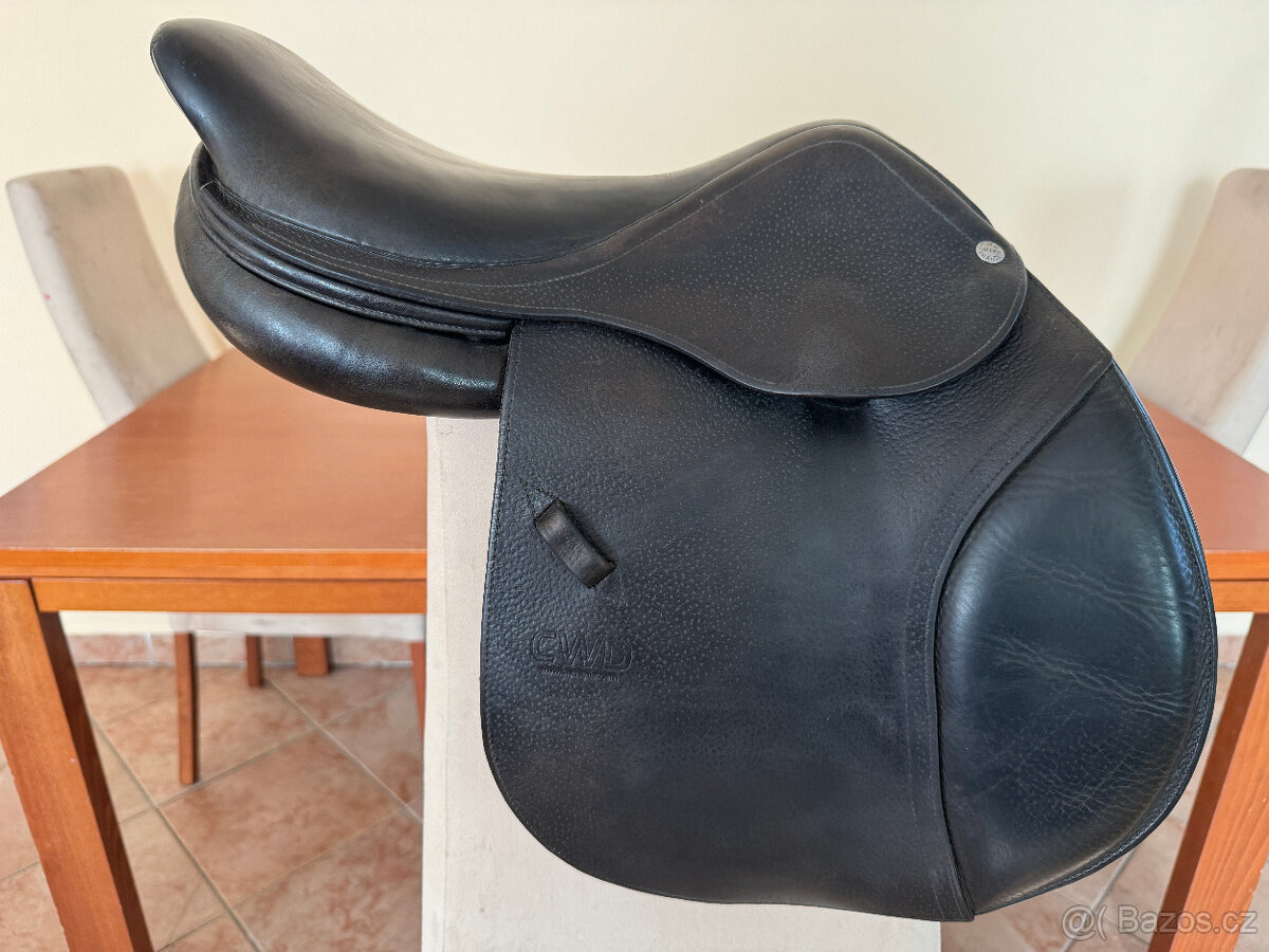 Skokové sedlo CWD, komora 3, posedlí 15,5 - 2