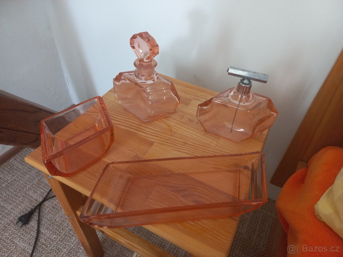 KOSMETICKÉ NÁDOBY RETRO - 2