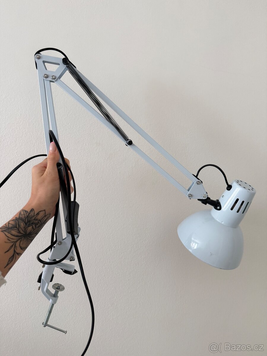 Nastavitelná Lampa - 2