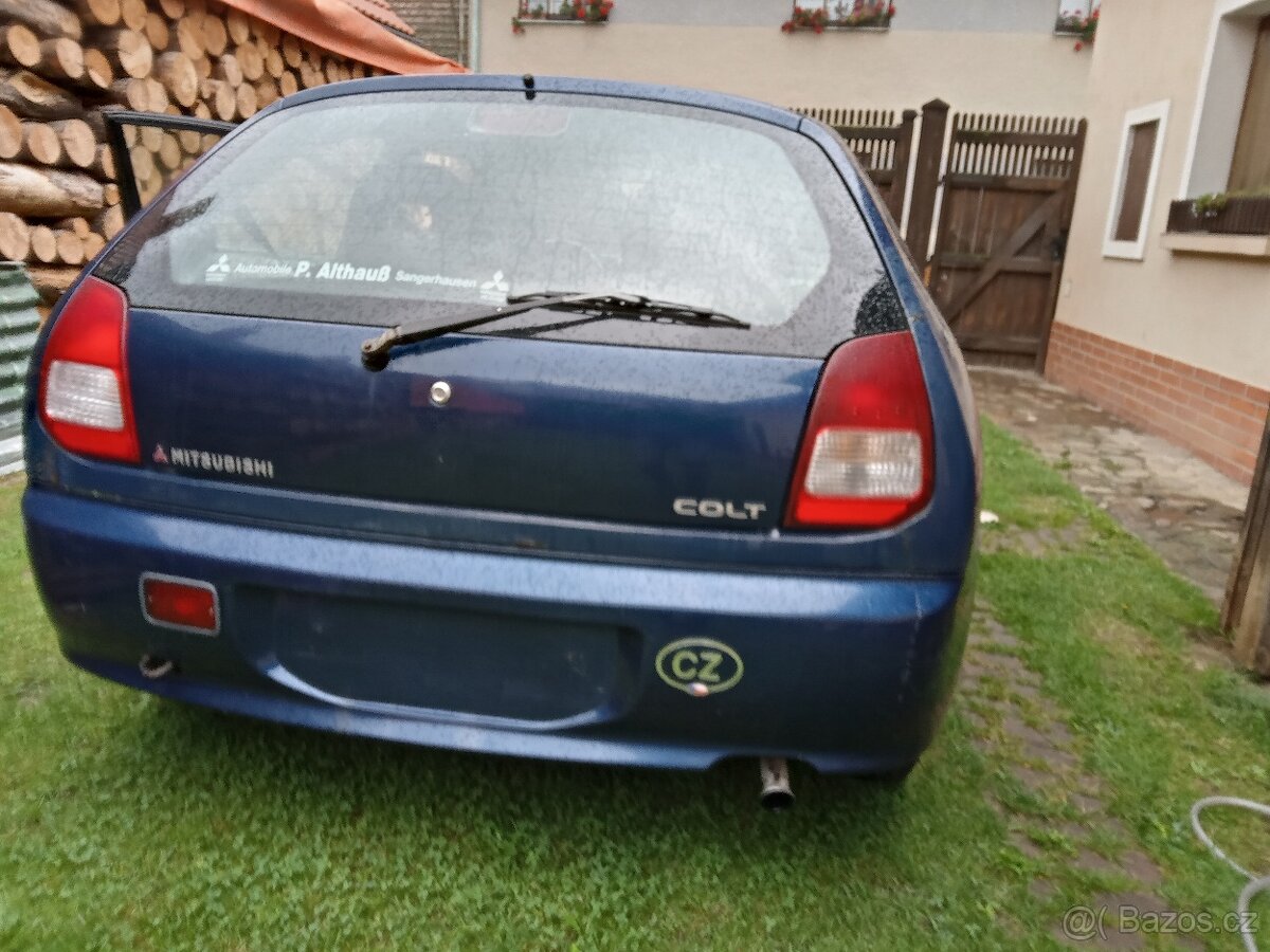Mitsubishi Colt V 2003 - 2