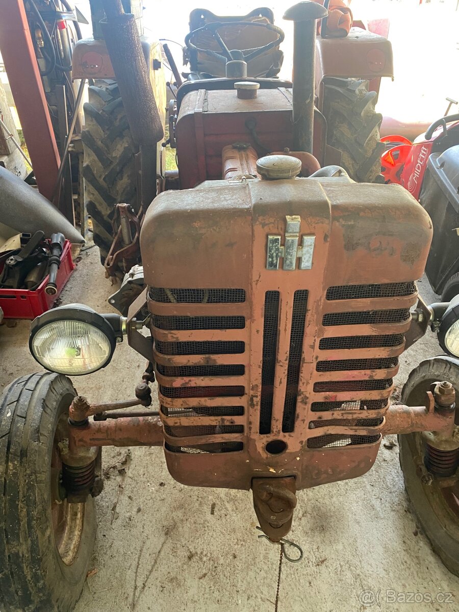 Traktor Mc cormick D-432 - 2