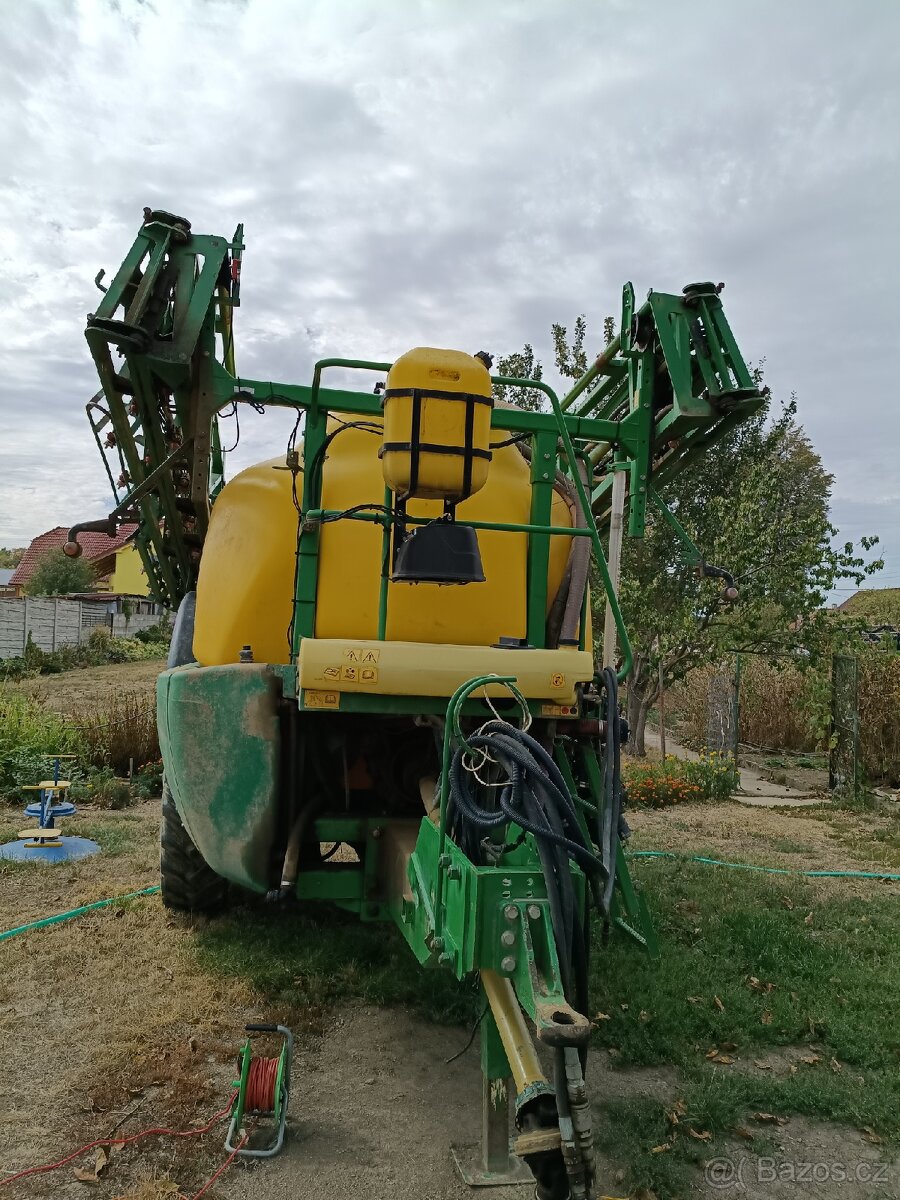 Postřikovač John Deere 740 - 2