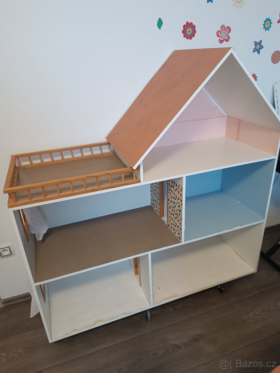 Domeček pro panenky - 2