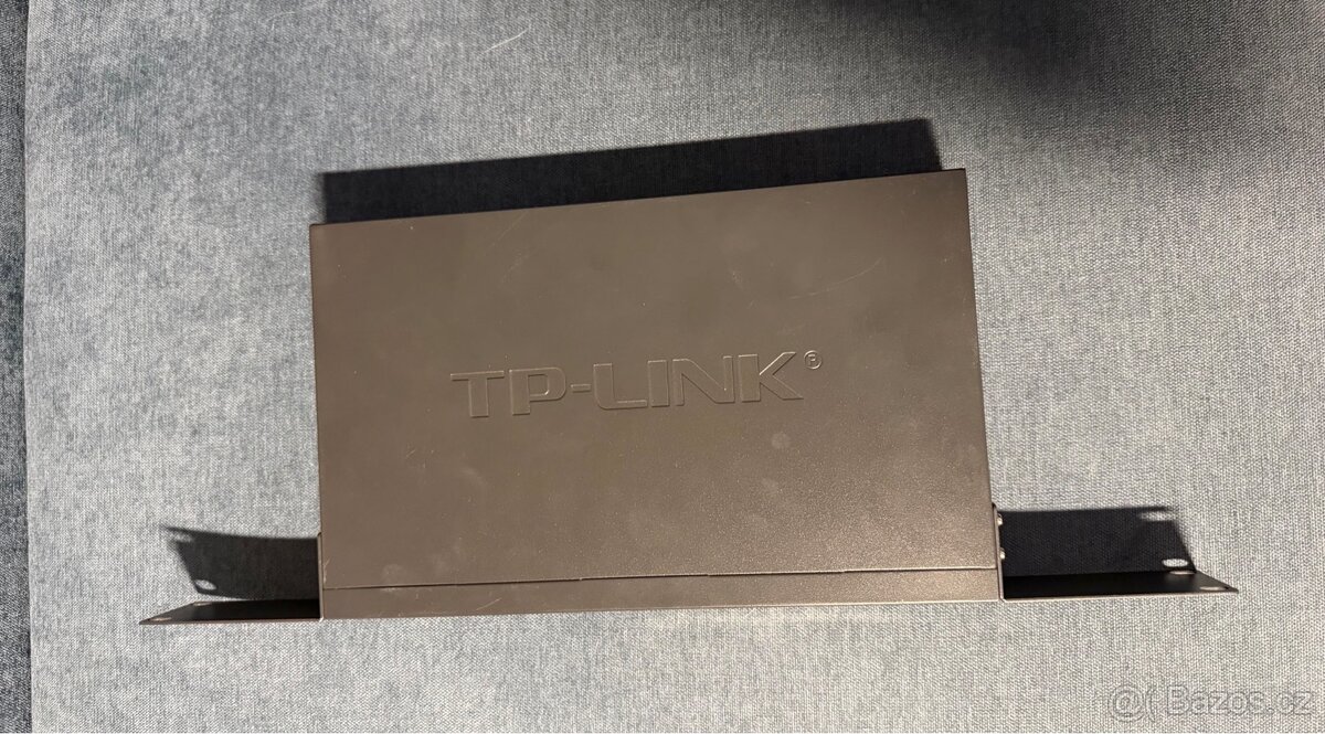 TP-Link TL-SG1016DE 16× Gigabit Easy Smart Switch - 2