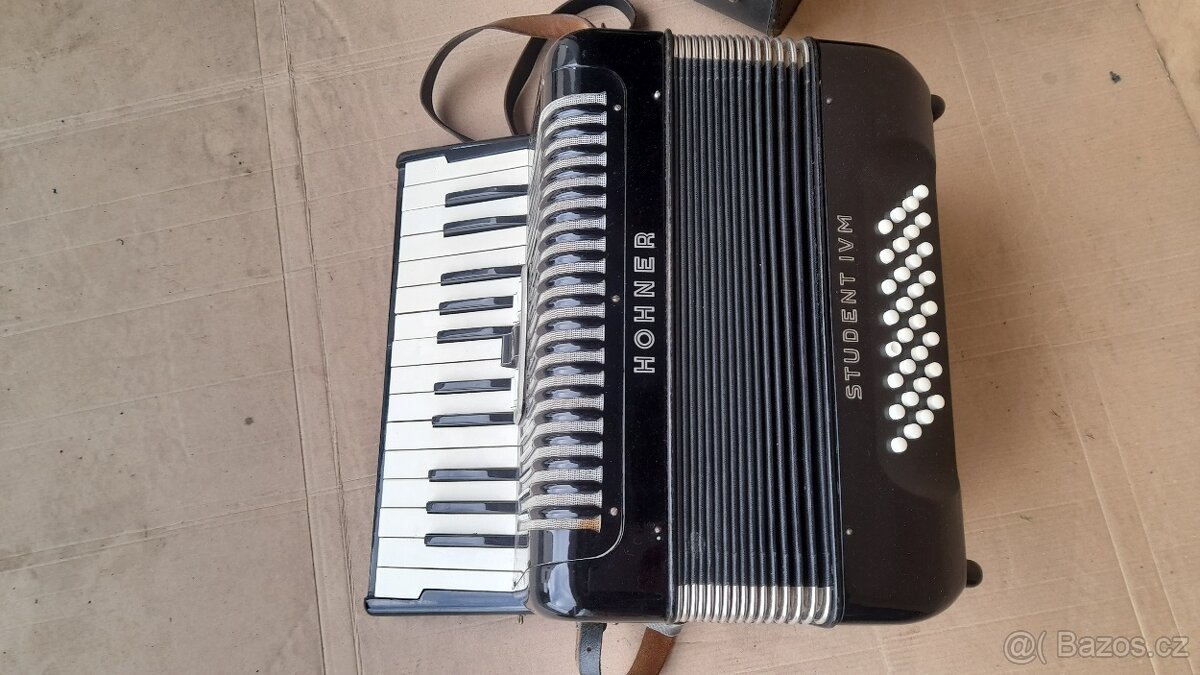 Harmonika akordeon Hohner Student IVM - 2