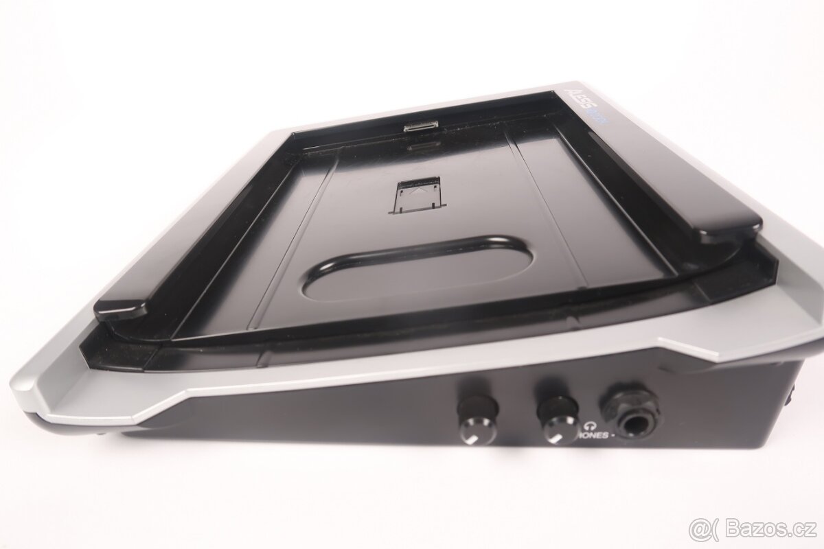 dokovací stanice Alesis IO Dock - 2