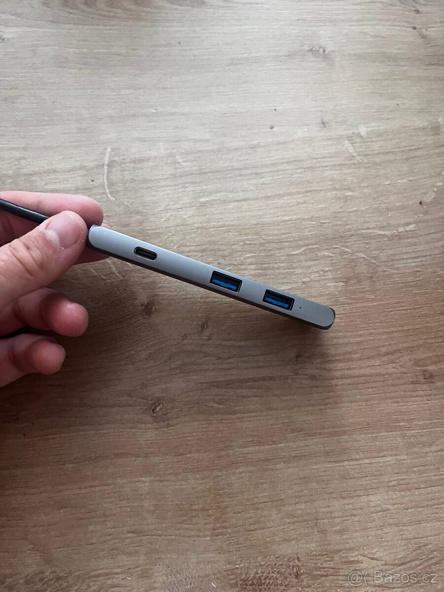 iStyle usb-C hub 4K HDMI - 2