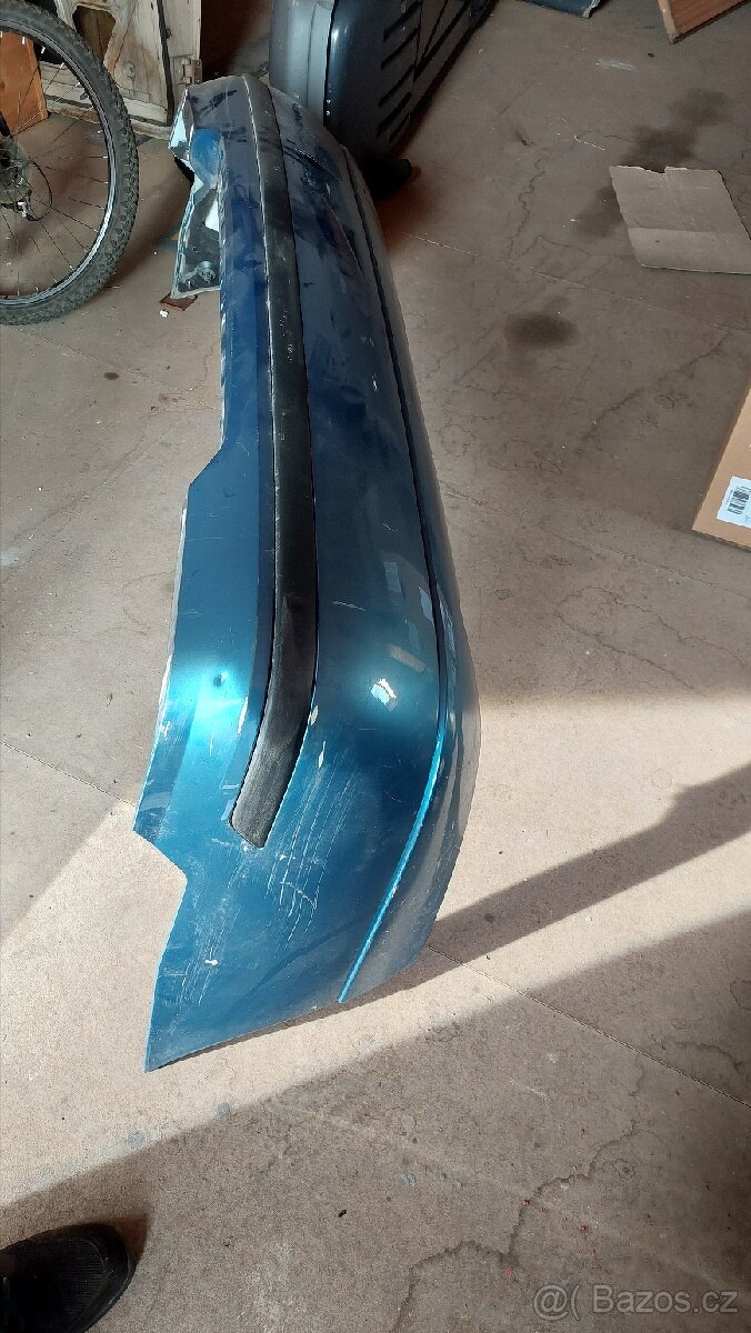 Ford Focus 2005 zadní nárazník - 2