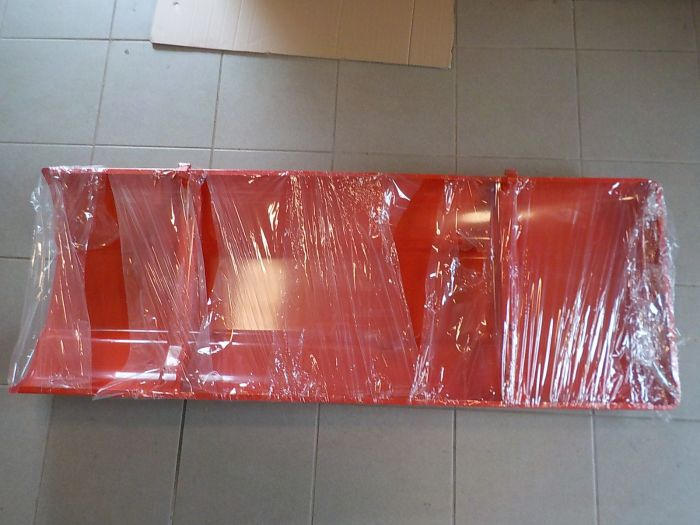 Kapotáž na Zetor 4611 - 6945 - červená - komaxit - 2