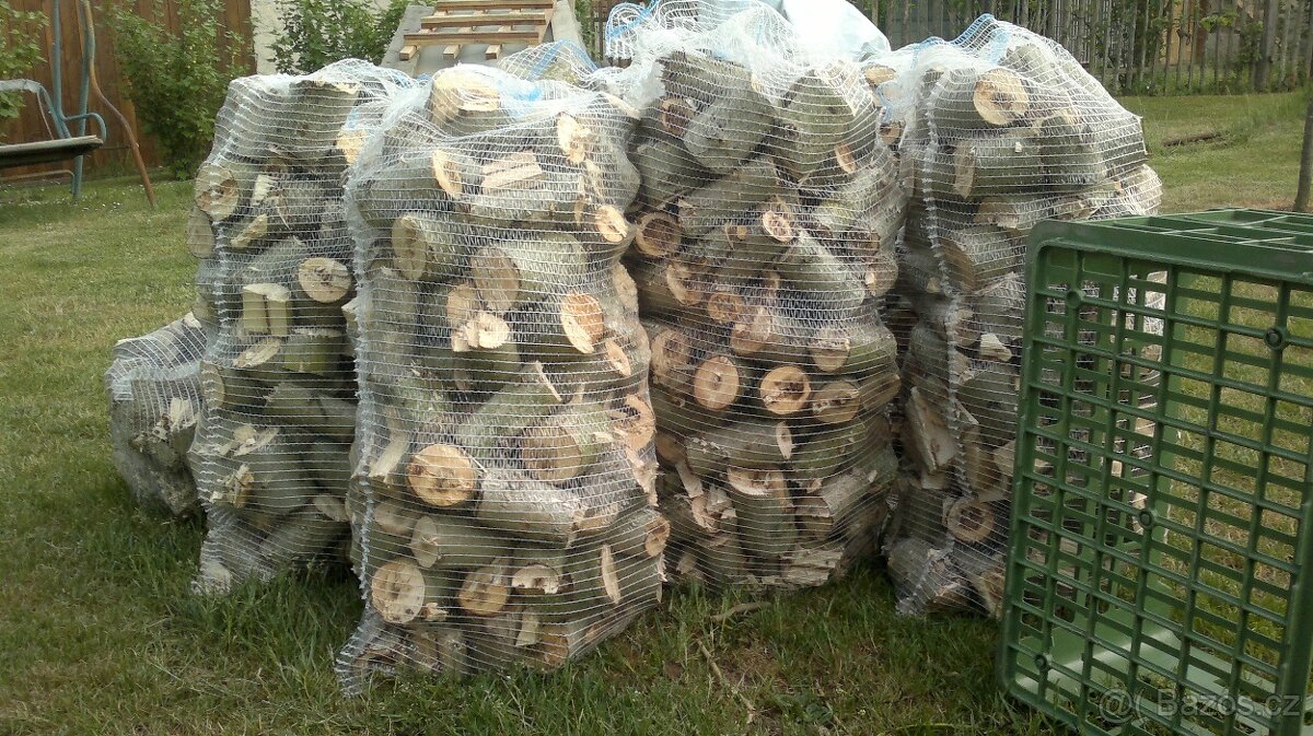 palivové dřevo špalíky pytlované od 80,-Kč za pytel - 2