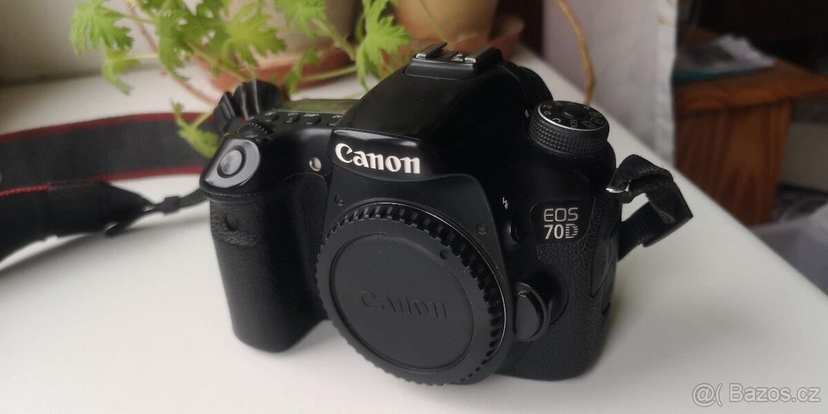Prodám zrcadlovku Canon 70D tělo - 2