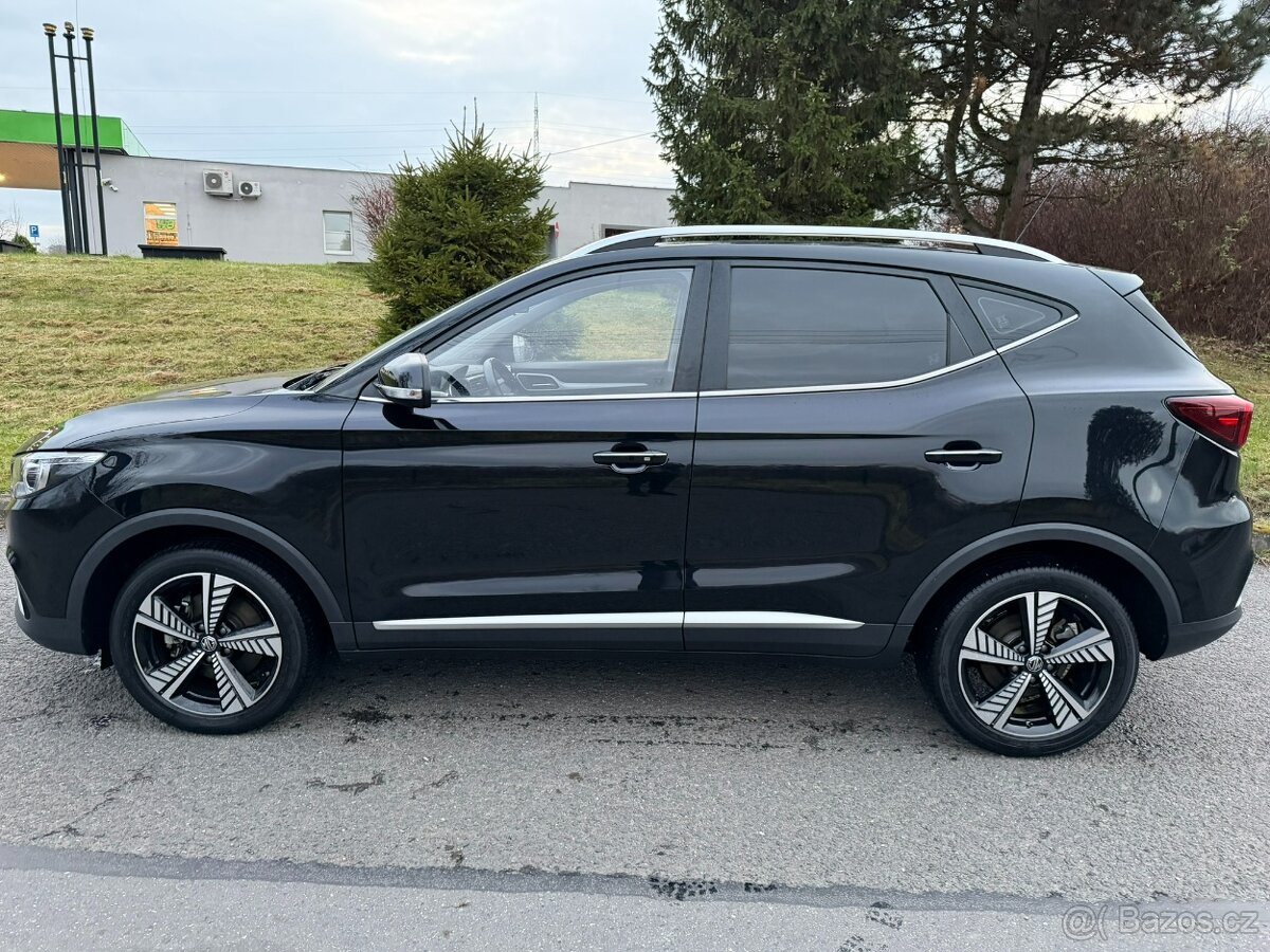 MG ZS, EV 105kW Luxury 42tkm m.ř. 2021 LED 1.Maj pano - 2