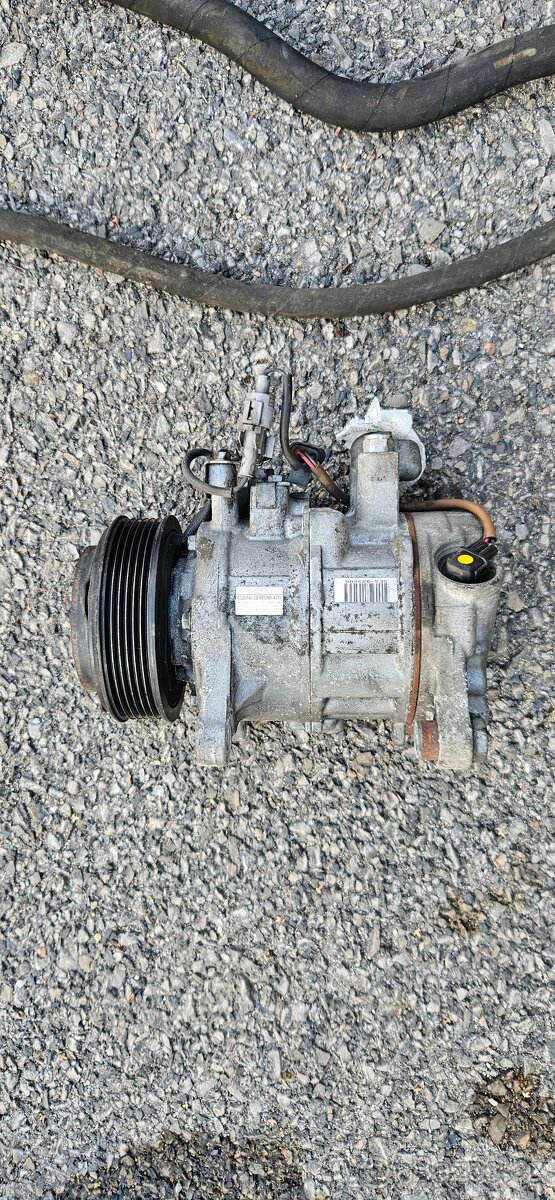 Klimakompresor BMW F10 F11 F20 F30 E90 E91 E92 E93 - 2