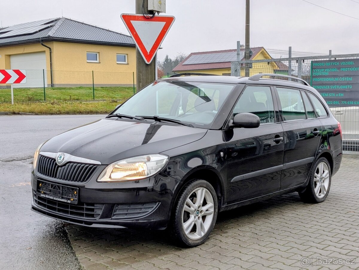 ŠKODA FABIA II COMBI 1.4 16V 63KW 2011 TAŽNÉ - 2