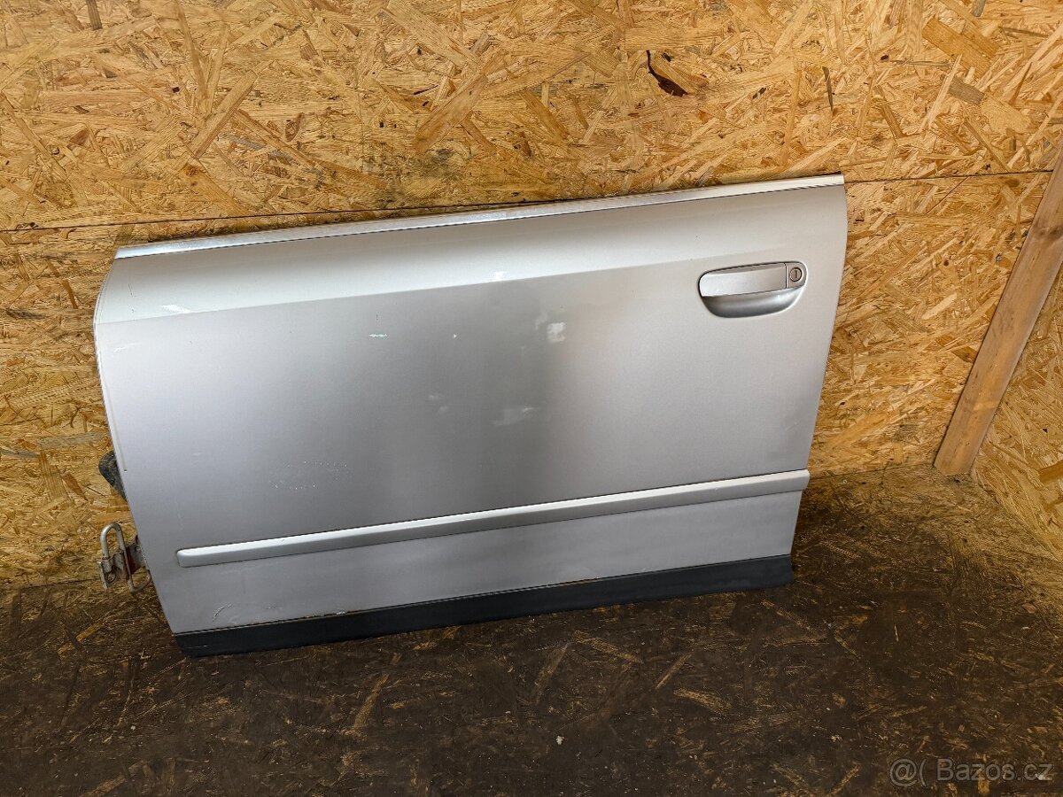 LEVÉ PŘEDNÍ DVEŘE AUDI A4 B6 - 2