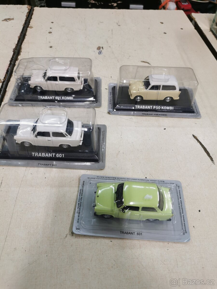 Kovové modely autíček. - 2