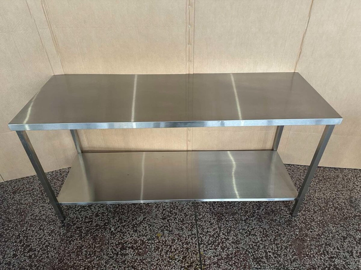 Nerezový stůl do prostoru s policí - 2