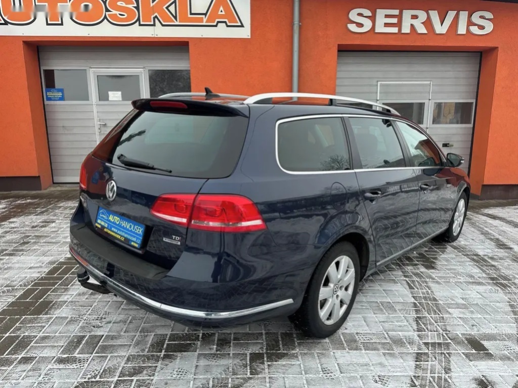 Volkswagen Passat, 1.6 TDI 77KW Comfortline,Navi - 2