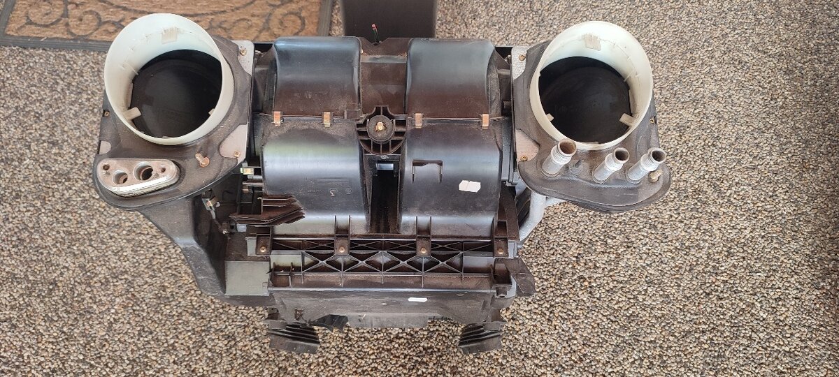 VENTILÁTOR TOPENÍ BMW ŘADA 5 E39 - 2