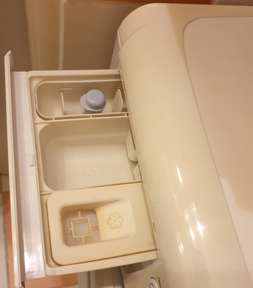 Úzká pračka Indesit - 2