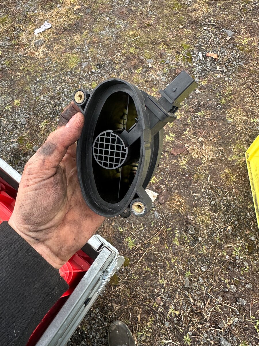 Váha vzduchu bmw e60/61 520/530d - 2