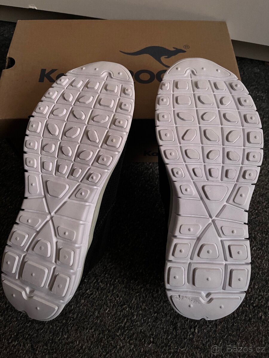 Nové kangaroos slip on boty - 2